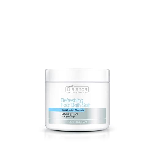 Fotografia otvorených dóz s telovými maslami Bielenda.