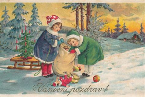 Ilustračná fotografia rôznych pletených odevov