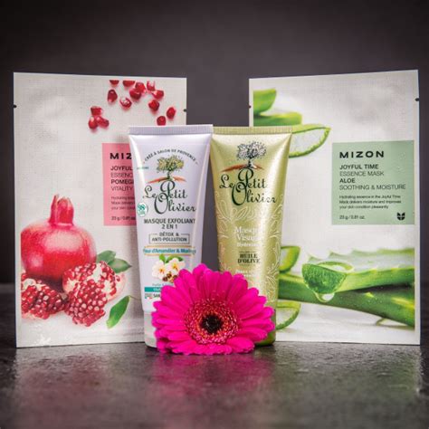 Kolekcia prírodných hydratačných krémov a pleťových olejov