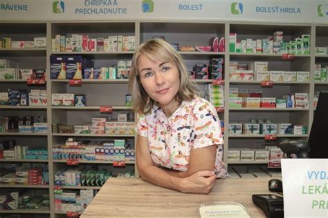 Ilustračná fotografia rôznych vitamínových doplnkov a zdravotných produktov