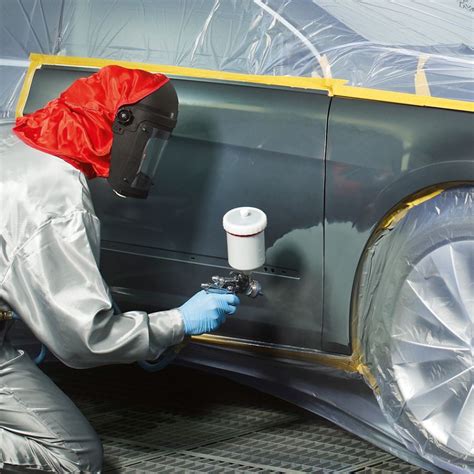 Ilustrácia nanášania a odlupovania peel-off podkladového laku