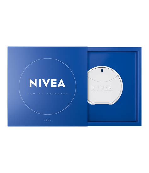 Infografika zobrazujúca účinky NIVEA zmatňujúceho denného krému