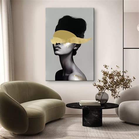 Ilustračná fotografia ženy s parným naparovačom na tvári