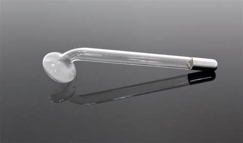 Ilustračná fotografia rôznych typov sklenených elektród pre ozonizér