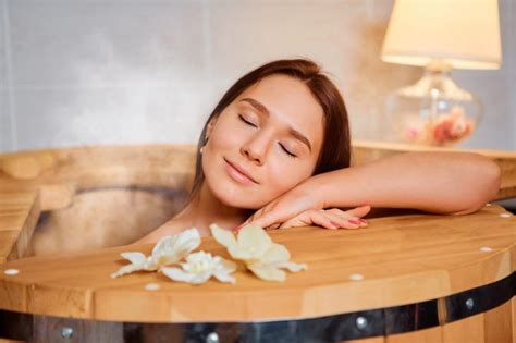 Ilustračná fotografia produktov z radu Planet Spa Herbal Steam Bath