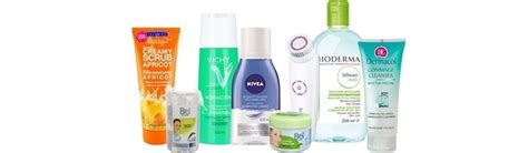 koláž produktov s prírodnými zložkami určenými na čistenie pleti