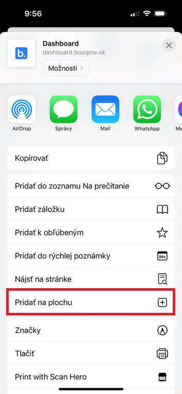 Obrázok znázorňujúci aplikáciu ľadového obkladu na modrinu