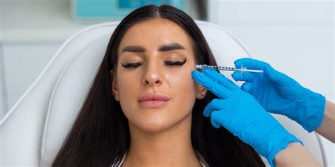 Schéma účinku botoxu pri vyhladzovaní vrások