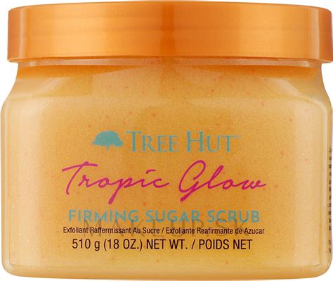 Ilustrácia ženy používajúcej peeling na telo