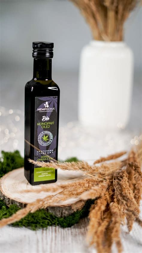 detailná schéma molekulárnej štruktúry konopného oleja