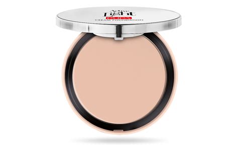 Ukážka rôznych typov rozjasňovačov: púdrový, krémový a tekutý