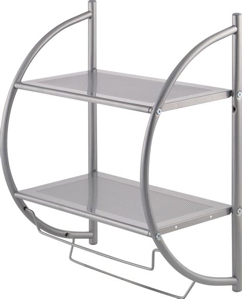 Kúpeľňová polička s rôznymi typmi emoliencií a umývacích prípravkov určených pre atopickú pokožku.