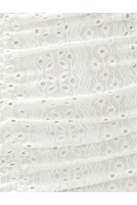 Obrázok s detailným pohľadom na textúru krémových korektorov