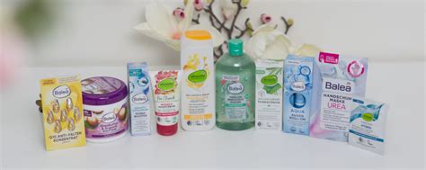 Fotografia balíčka produktov dm s detailmi na jednotlivé výrobky