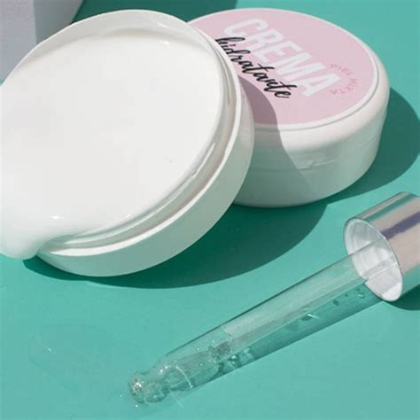 Ilustračná fotografia hydratačného krému v balení