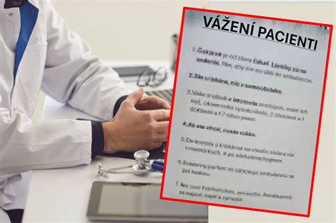 Ilustračná fotografia lekára pri práci s pacientom na kožnej klinike