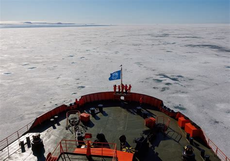 Ilustračná fotografia rybára v drsnom arktickom prostredí