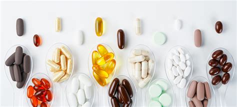 obrázok rôznych druhov liekov a doplnkov stravy na podporu liečby pásového oparu