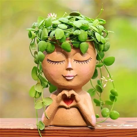 Ilustračná fotografia tváre s rôznymi odtieňmi pokožky