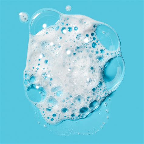 rôzne typy pleťových čistiacich produktov