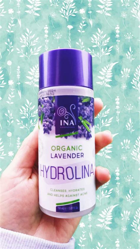 Fľaša organickej levanduľovej pleťovej vody InaEssentials