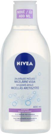Produktová fotografia fľaše Nivea Face upokojujúca čistiaca micelárna voda pre citlivú pleť.