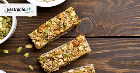 koláž zdravých potravín prospešných pre pleť