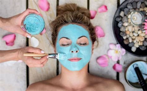 Rôzne typy pleťových masiek