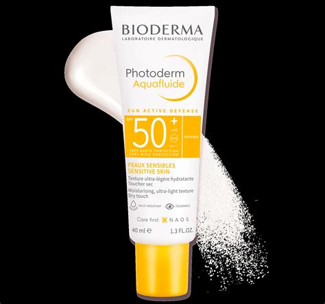 Obrázok produktu Bioderma Photoderm Aquafluid SPF50+ v svetlom odtieni.