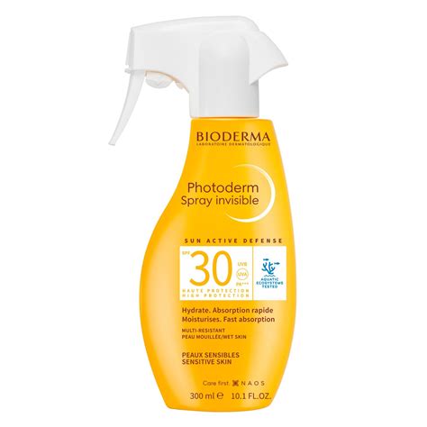 dizajnérka ilustrujúca ľahkosť a sviežosť opaľovacej hmly Bioderma