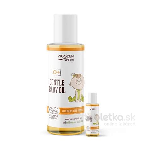 detský dermatológ vyšetruje pokožku bábätka