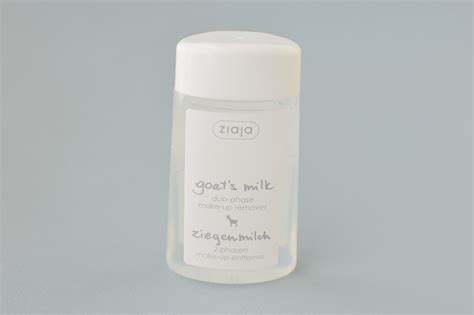 Aplikácia telového mlieka Ziaja s kozím mliekom na pokožku