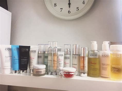 Ukážka ázijských kozmetických produktov s ryžou