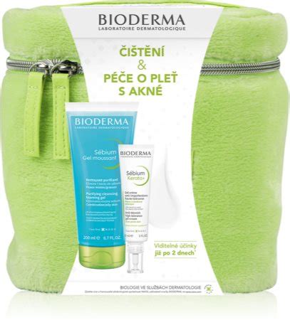 fotokoláž: rôzne kozmetické produkty pre problematickú pleť (čistiaci gél, sérum, krém, SPF)