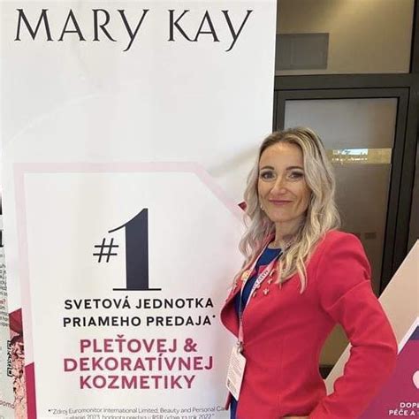 Infografika zobrazujúca kľúčové zložky a ich účinky na pleť