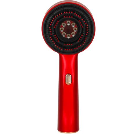 Infografika znázorňujúca postup aplikácie peelingu na vlasovú pokožku