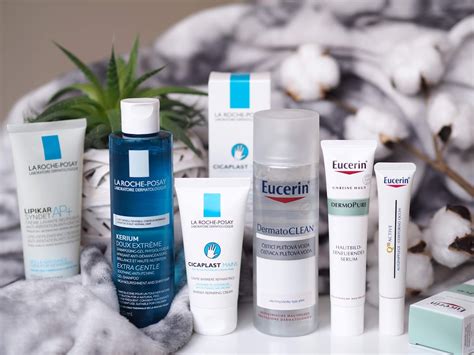 fotografia rôznych nehormonálnych dermatokozmetických produktov pre atopickú pleť