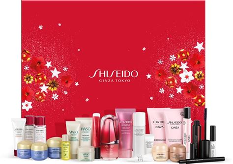 Tematická fotografia: fľaštičky s kozmetikou Shiseido, jemné svetlo, luxusný vzhľad