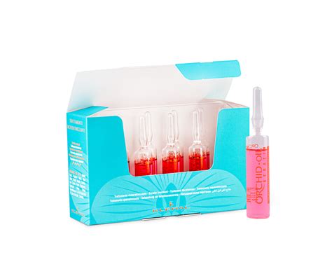 Zväčšený pohľad na kvapku séra alebo ampulky ukazujúcu jej bohatú textúru.