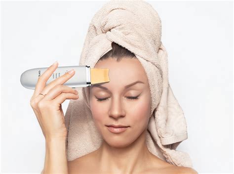 Schéma fungovania ultrazvukovej špachtle pri čistení pleti