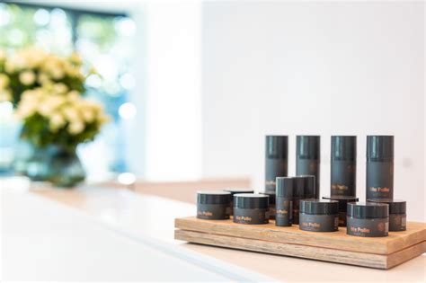 Ilustračná fotografia rôznych kozmetických produktov