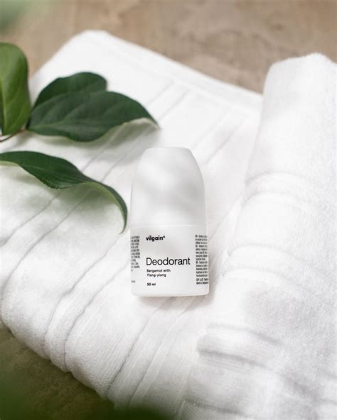 Produktové foto Avène dezodorantu bez hliníka, detail roll-onu