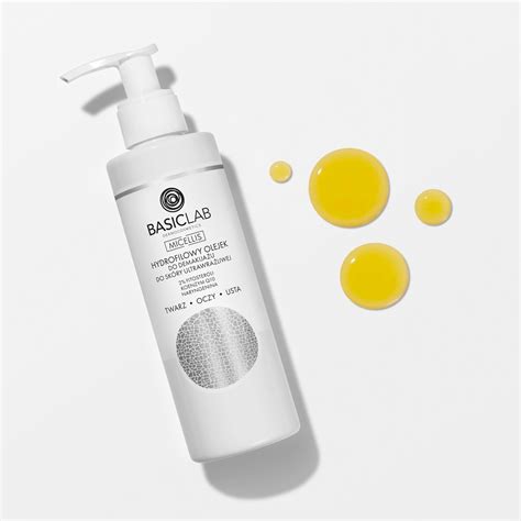 fotografia čistiaceho gélu BasicLab Dermocosmetics