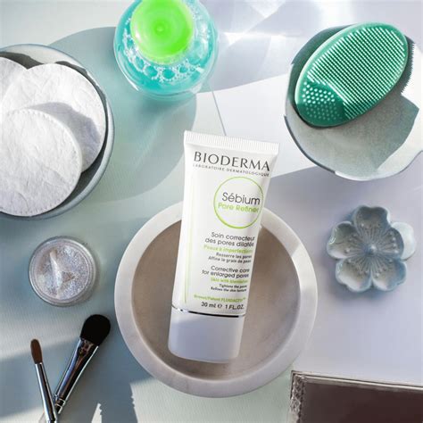 Detailný záber na umývaciu kocku Bioderma Sébium v balení