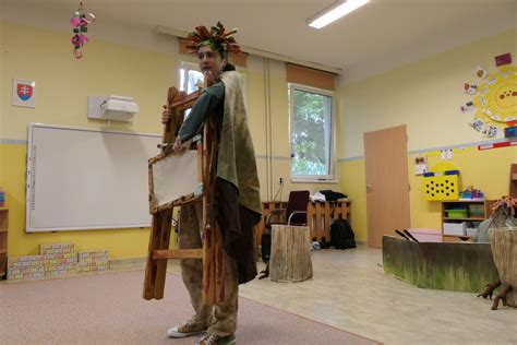 Ilustrácia starého mohutného duba