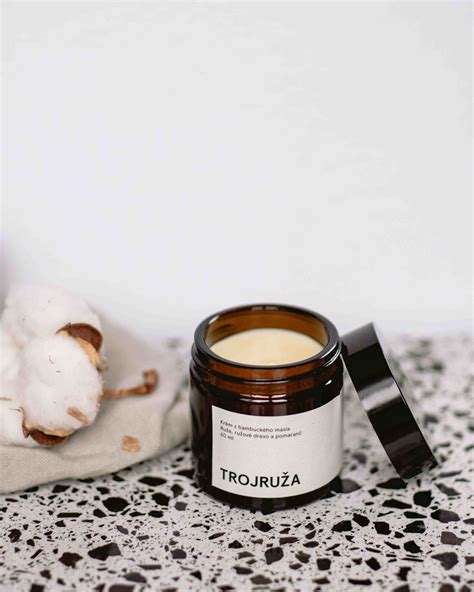 Ilustrácia zloženia krému s ikonami bambuckého masla, avokáda, vazelíny a glycerínu