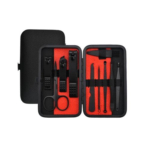 dievčatko s ekzémom na tvári a rukách