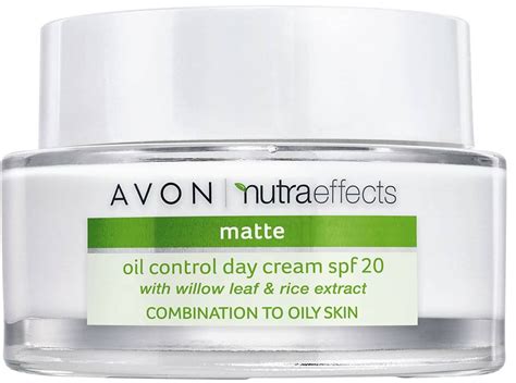 obrázok Avon Nutra Effects Matte čistiaca pena