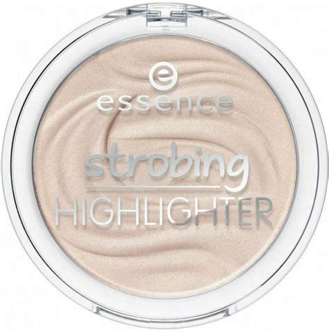 Koláž s fotografiami používateliek demonštrujúcich efekt Essence strobing rozjasňovača