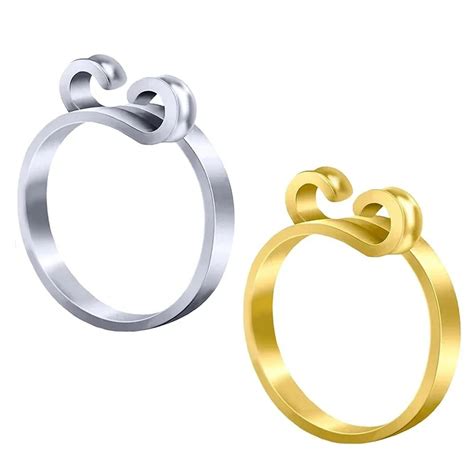 Ilustrácia rôznych držiakov na priadzu a organizátorov priadze.